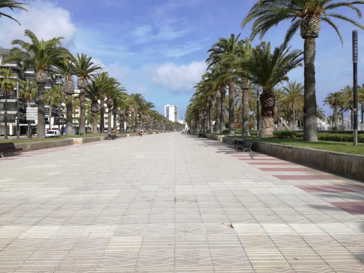 Anne Apartment Salou Bagian luar foto