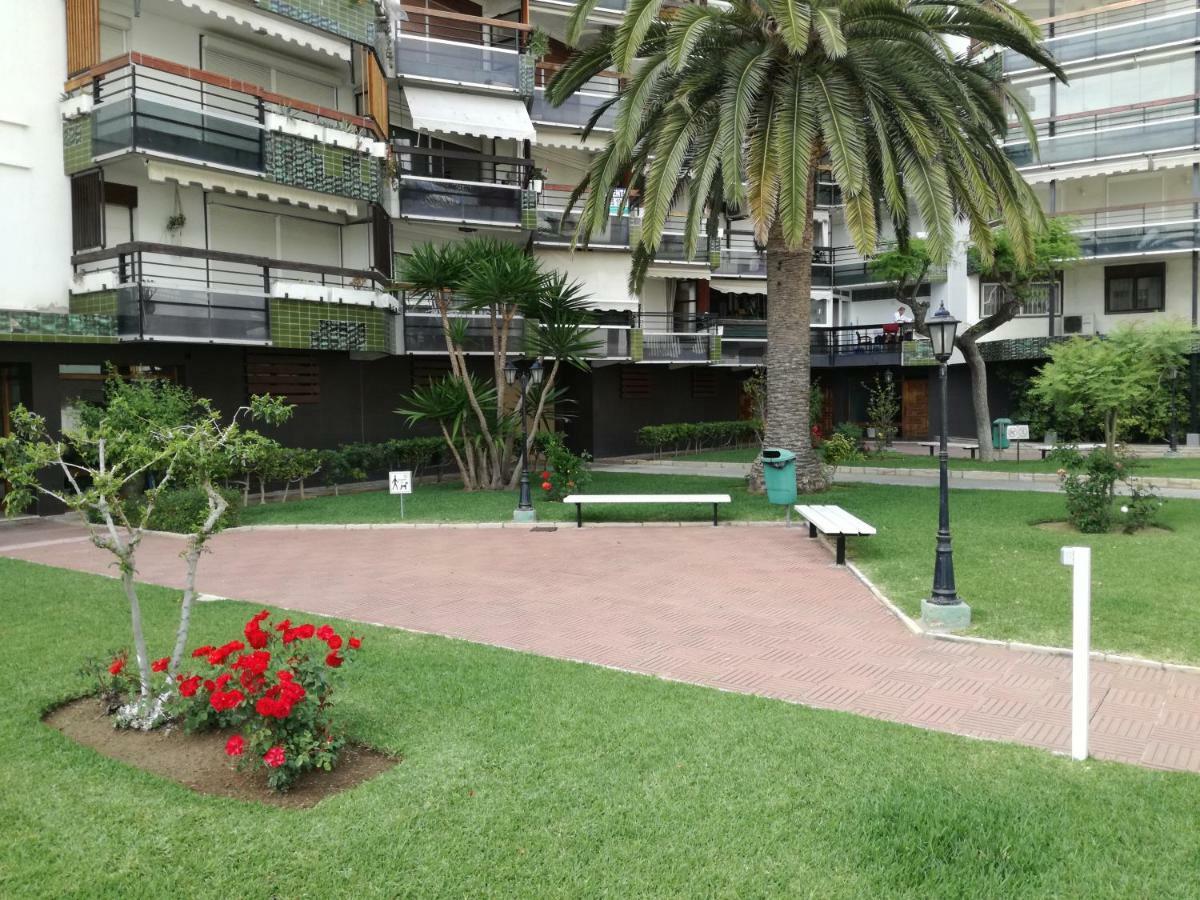 Anne Apartment Salou Bagian luar foto