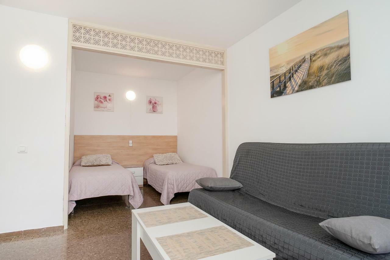 Anne Apartment Salou Bagian luar foto