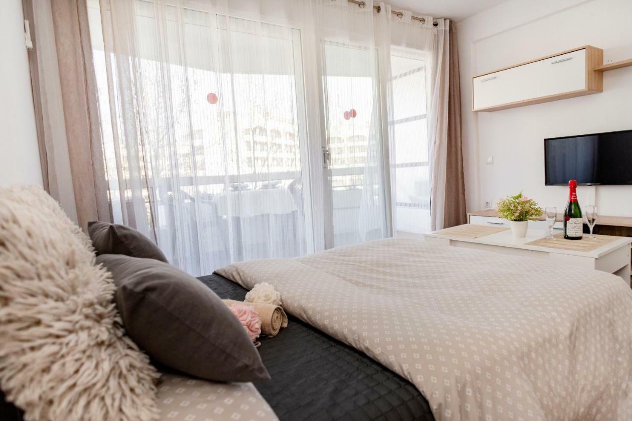 Anne Apartment Salou Bagian luar foto