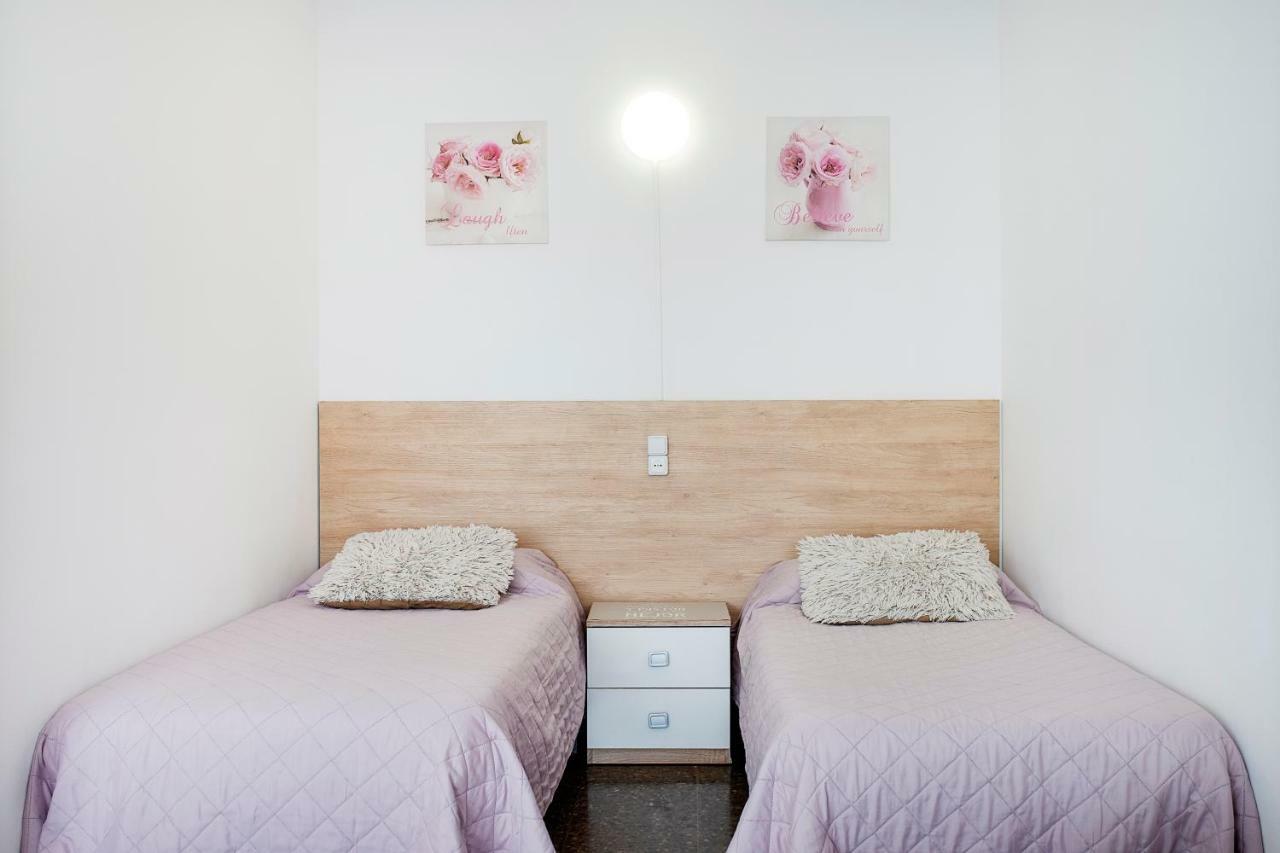 Anne Apartment Salou Bagian luar foto