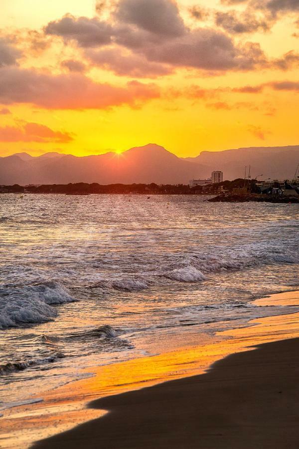 Anne Apartment Salou Bagian luar foto