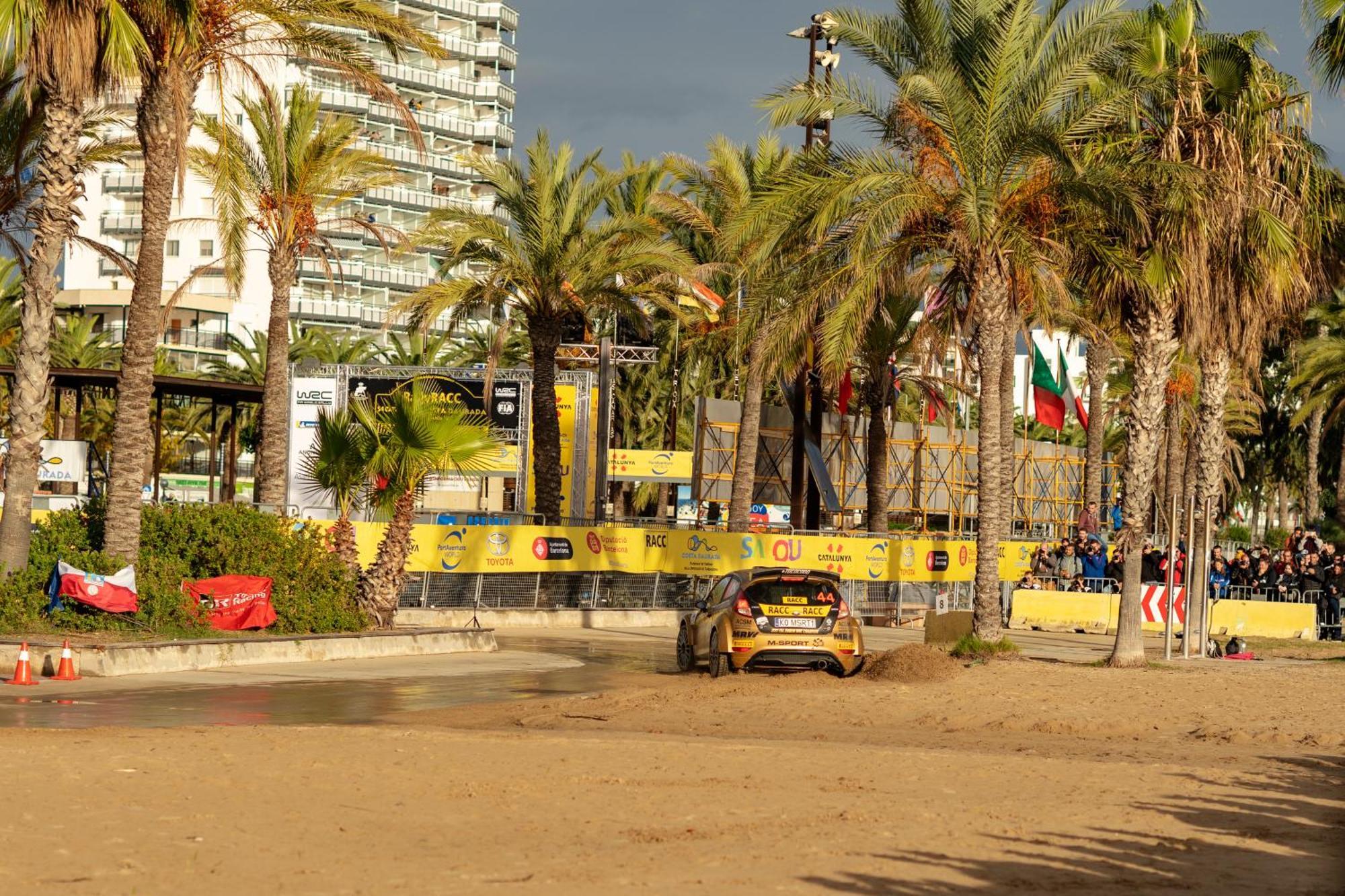 Anne Apartment Salou Bagian luar foto