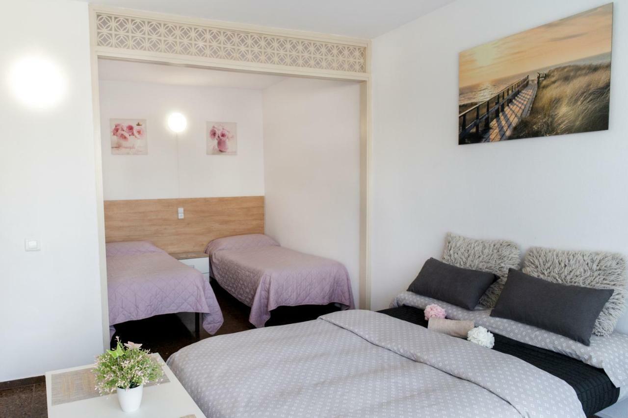 Anne Apartment Salou Bagian luar foto
