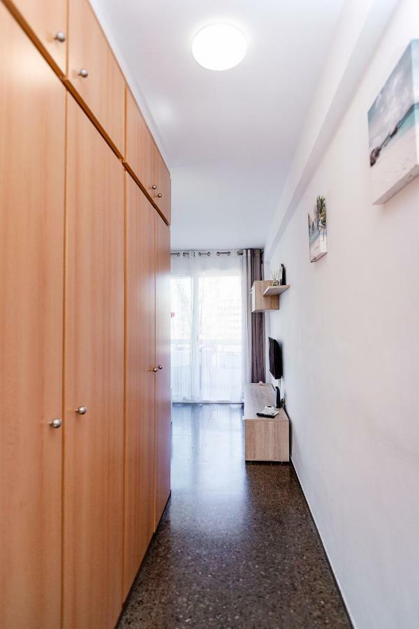 Anne Apartment Salou Bagian luar foto